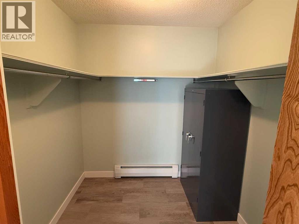 220 3 Street S, Vulcan, Alberta  T0L 2B0 - Photo 21 - A2257239