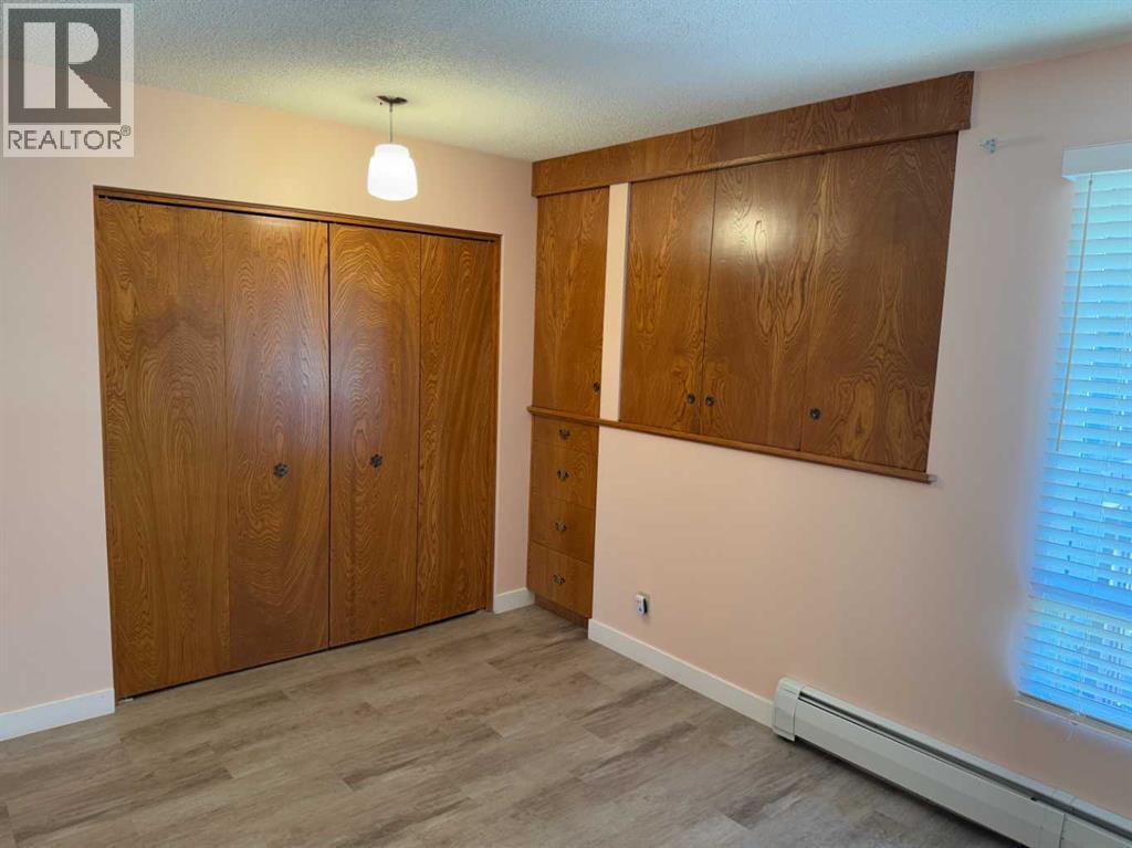 220 3 Street S, Vulcan, Alberta  T0L 2B0 - Photo 14 - A2257239