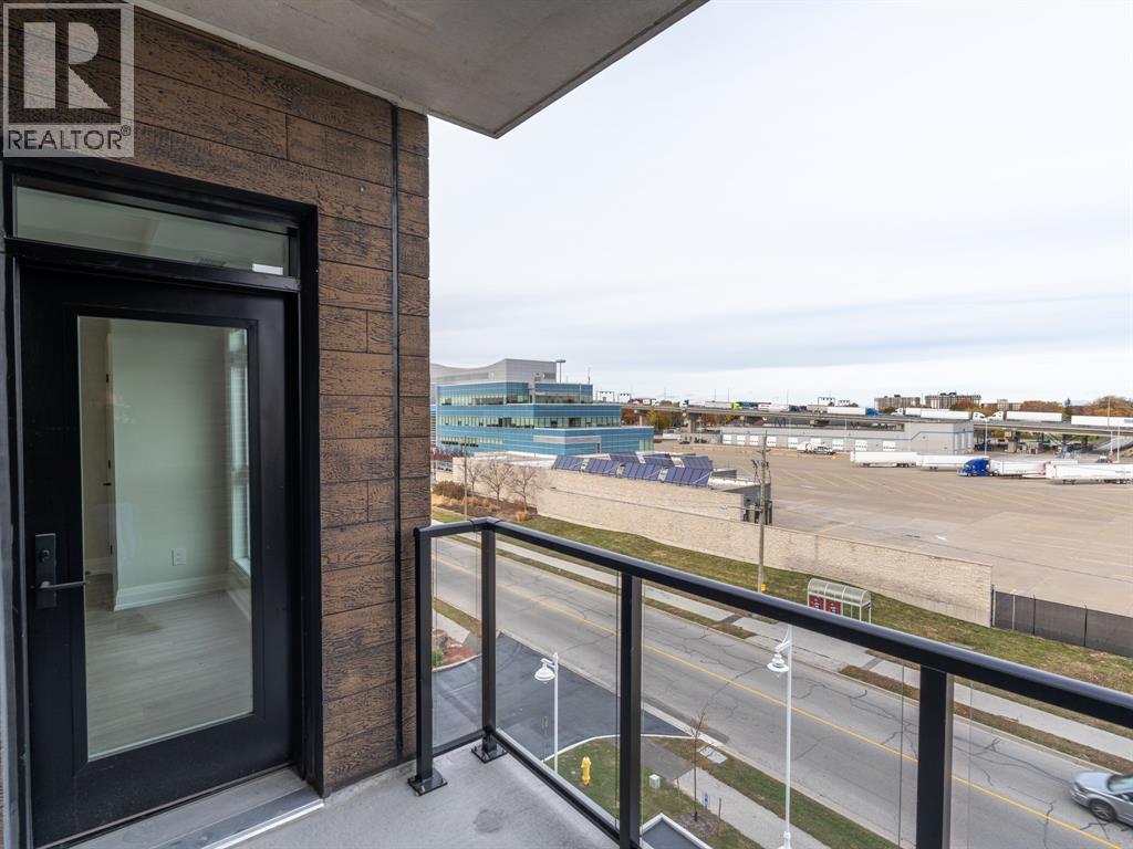 1540 Venetian Boulevard Unit# 204, Point Edward photo 13