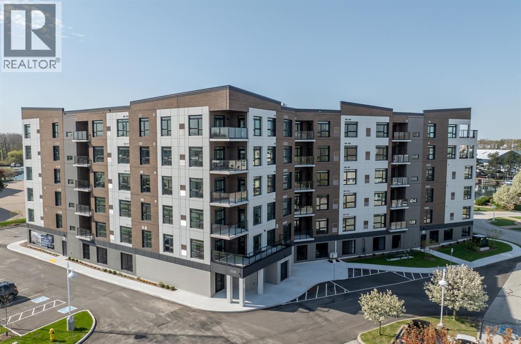 1540 Venetian Boulevard Unit# 204, Point Edward photo 15