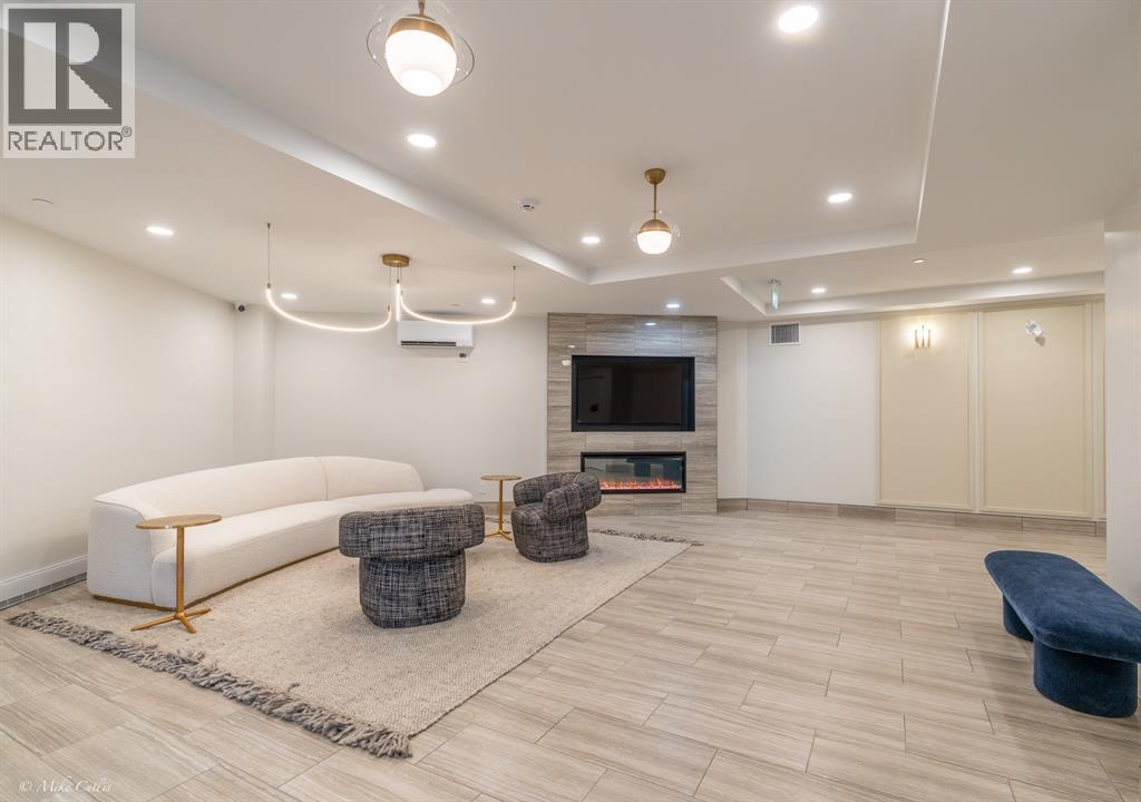 1540 Venetian Boulevard Unit# 204, Point Edward photo 19
