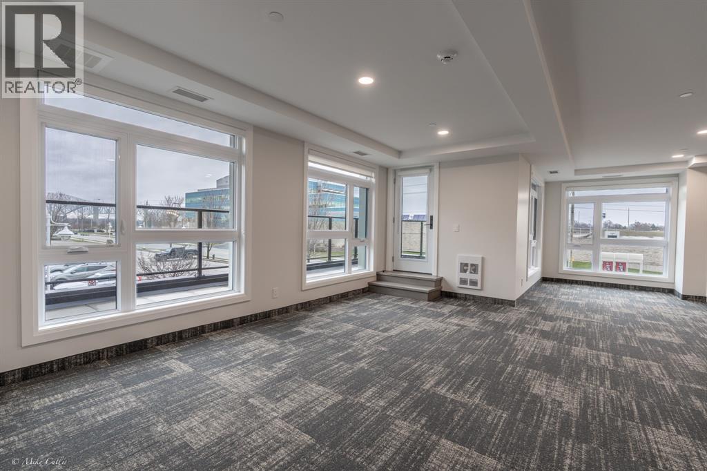 1540 Venetian Boulevard Unit# 204, Point Edward photo 22
