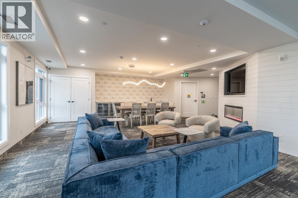 1540 Venetian Boulevard Unit# 204, Point Edward photo 25