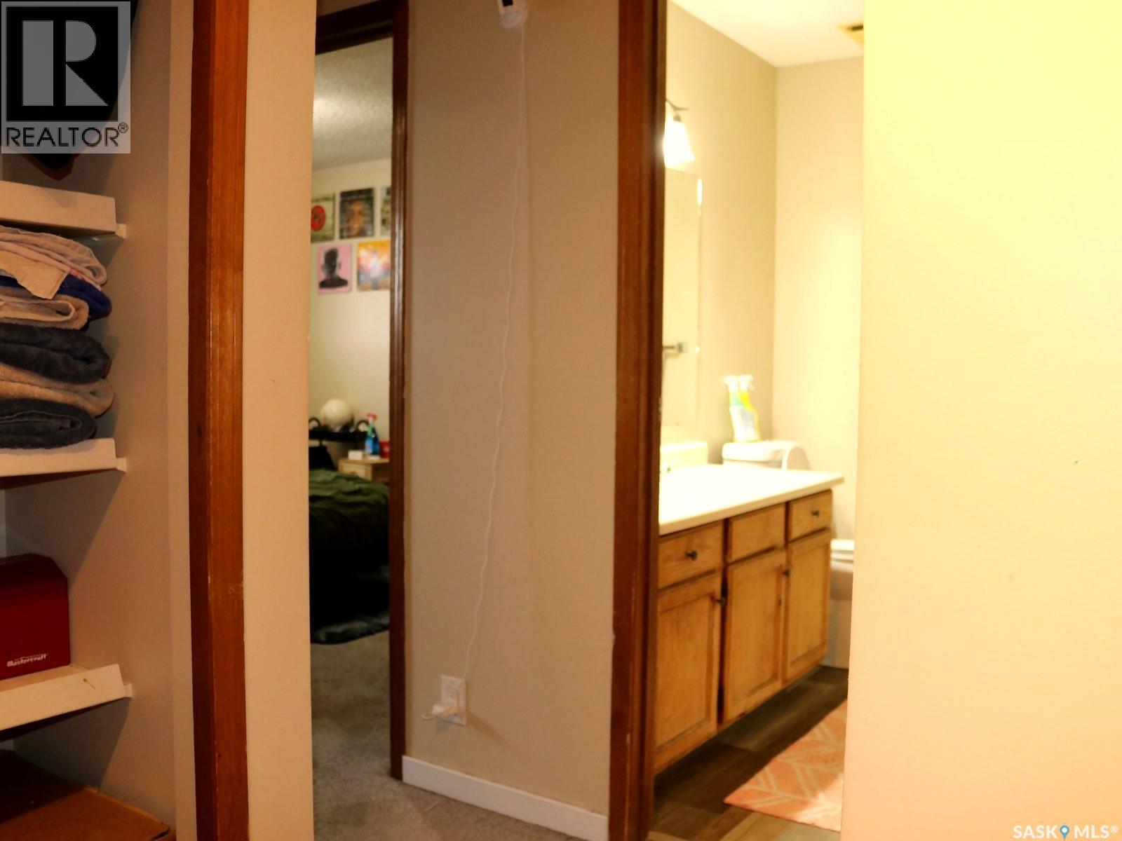 227-229 Wakabayashi Way, Saskatoon, Saskatchewan  S7K 7M4 - Photo 10 - SK023612