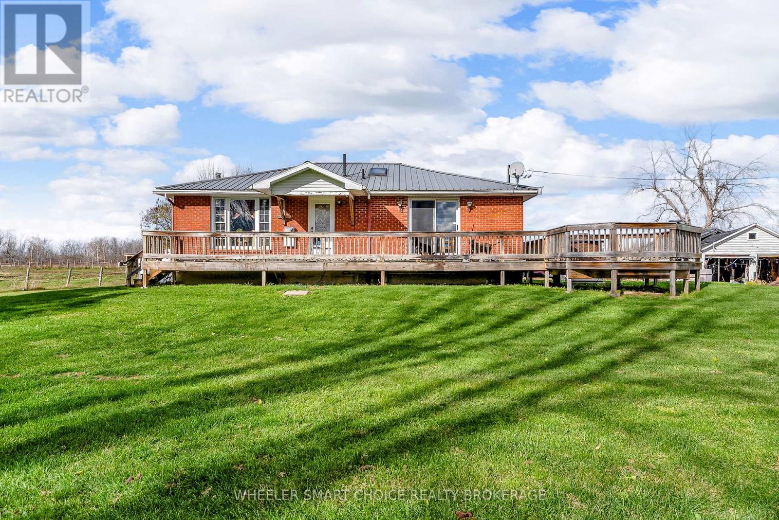 17637 ISLAND ROAD E, South Stormont, Ontario