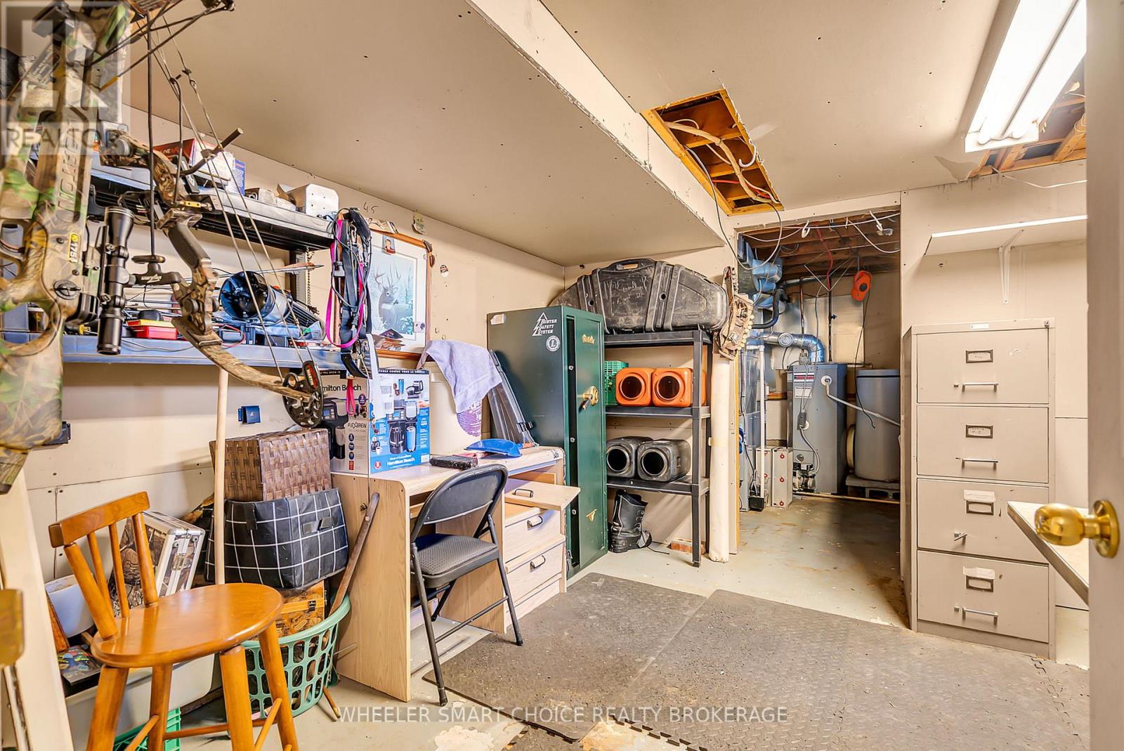 17637 Island Road E, South Stormont, Ontario K0C 1S0 - Photo 20 - X12521038