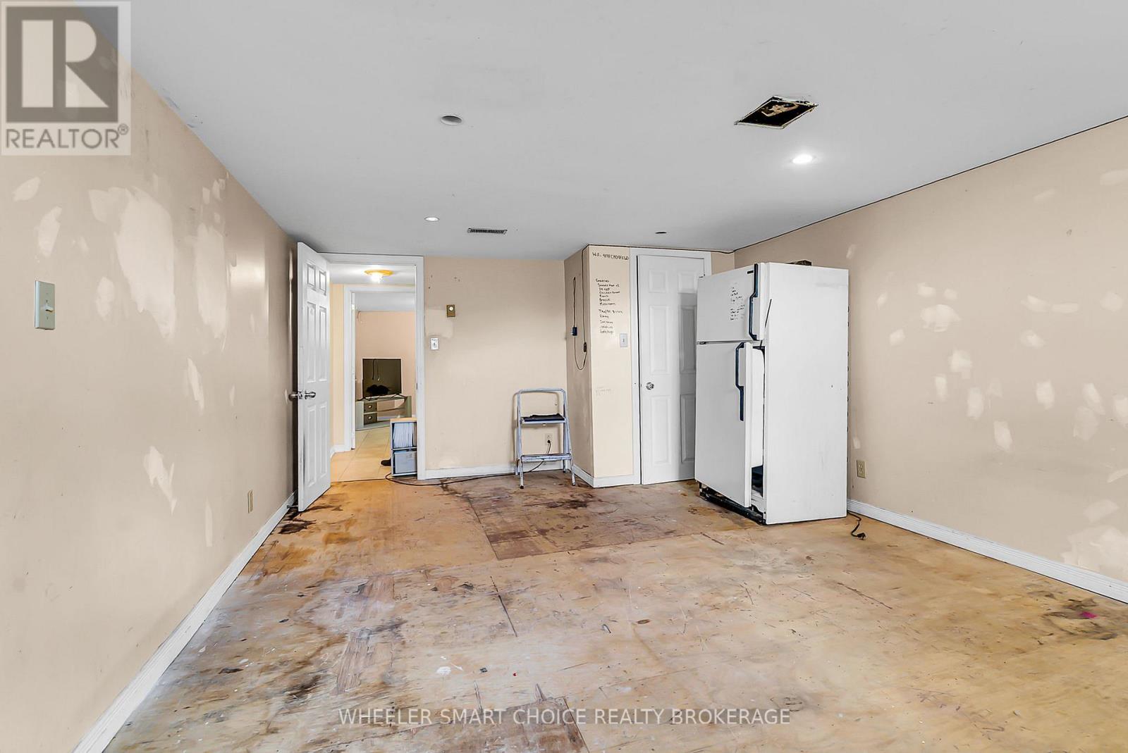 17637 Island Road E, South Stormont, Ontario K0C 1S0 - Photo 23 - X12521038