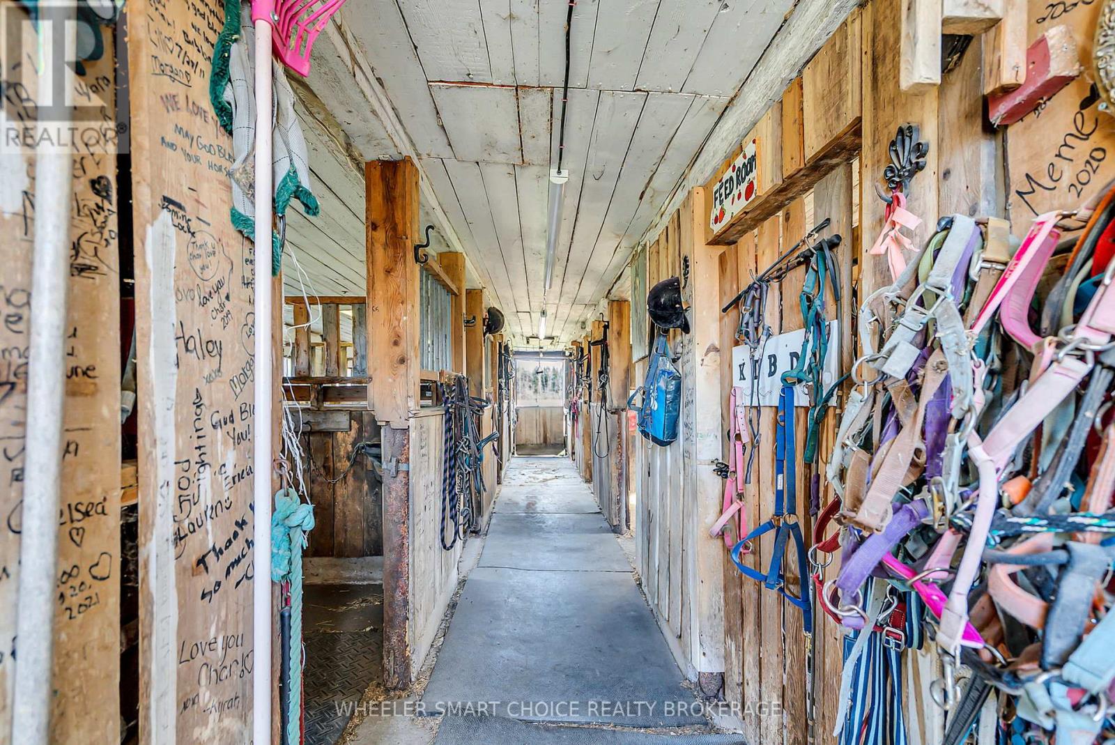 17637 Island Road E, South Stormont, Ontario K0C 1S0 - Photo 33 - X12521038