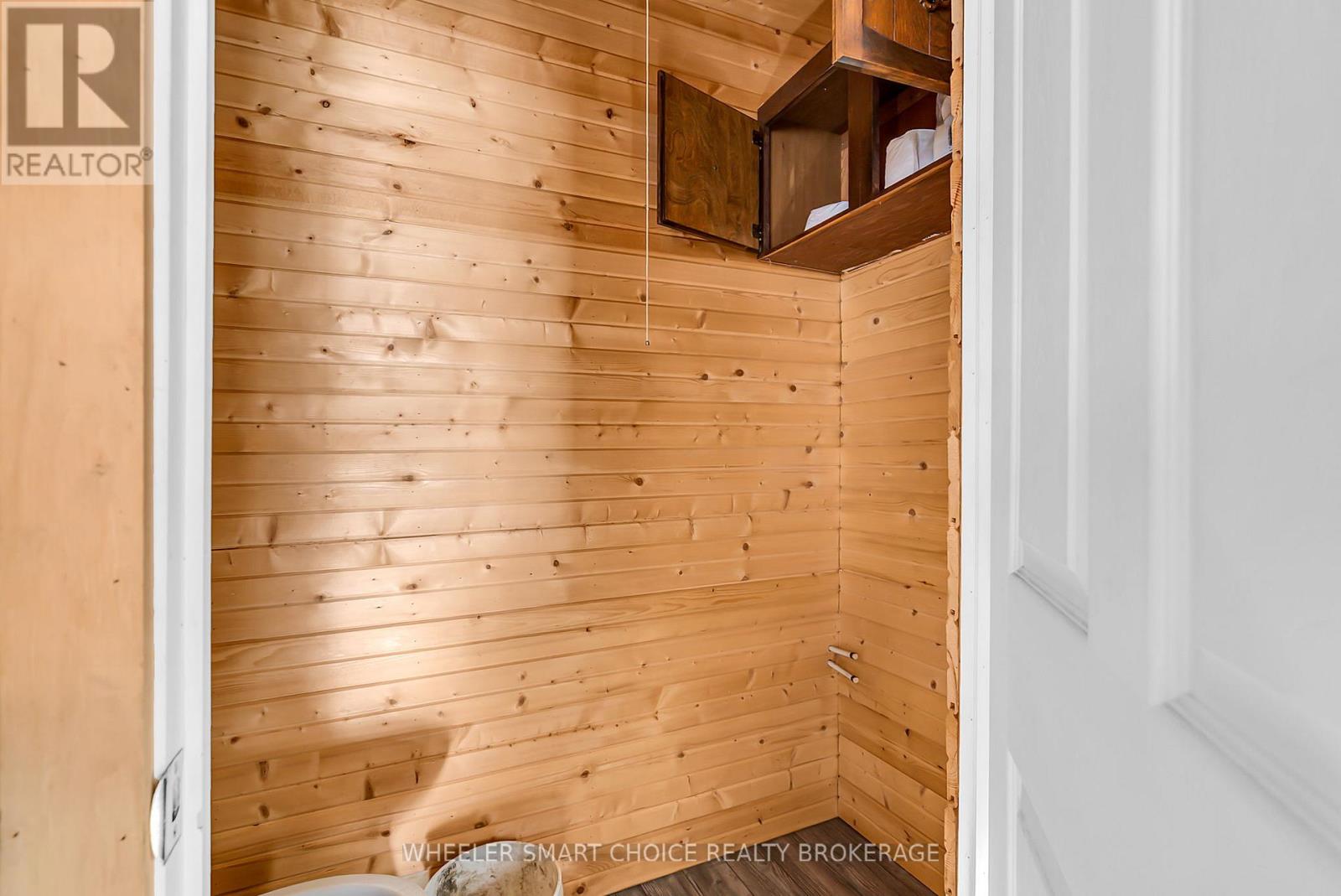 17637 Island Road E, South Stormont, Ontario K0C 1S0 - Photo 40 - X12521038