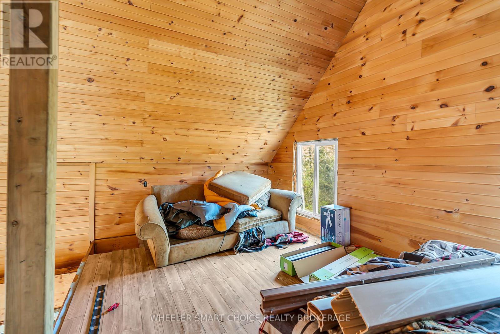 17637 Island Road E, South Stormont, Ontario K0C 1S0 - Photo 41 - X12521038