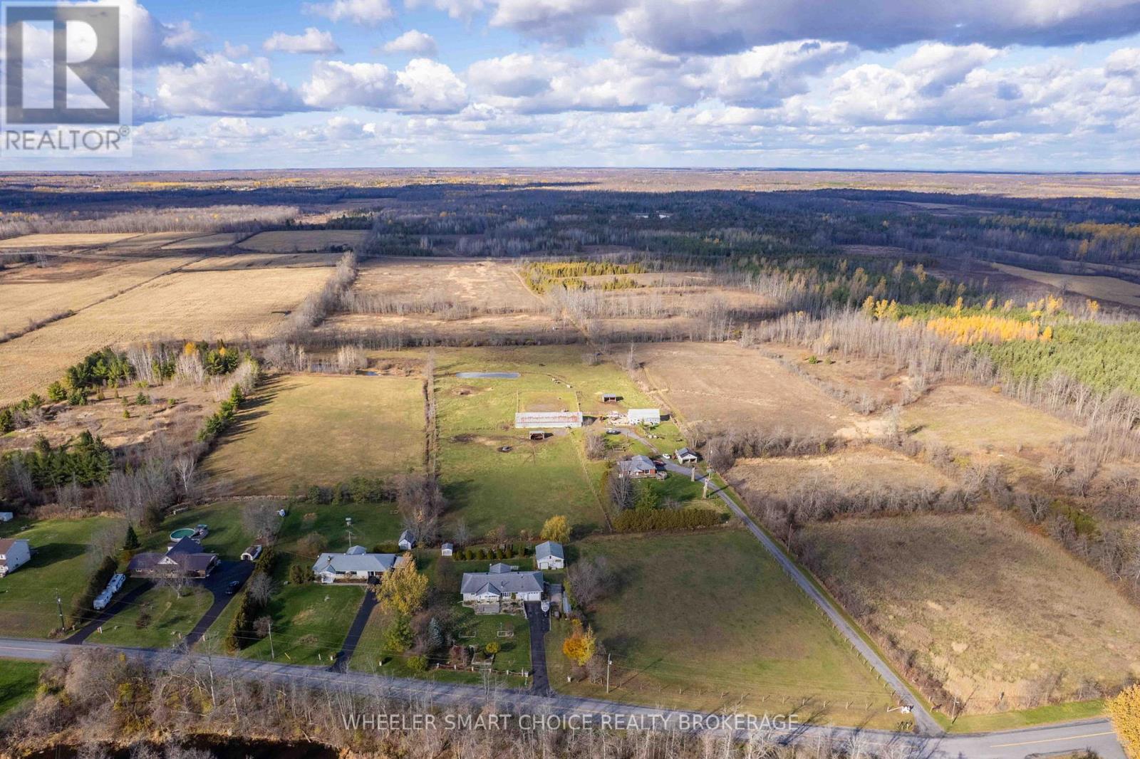 17637 Island Road E, South Stormont, Ontario K0C 1S0 - Photo 46 - X12521038