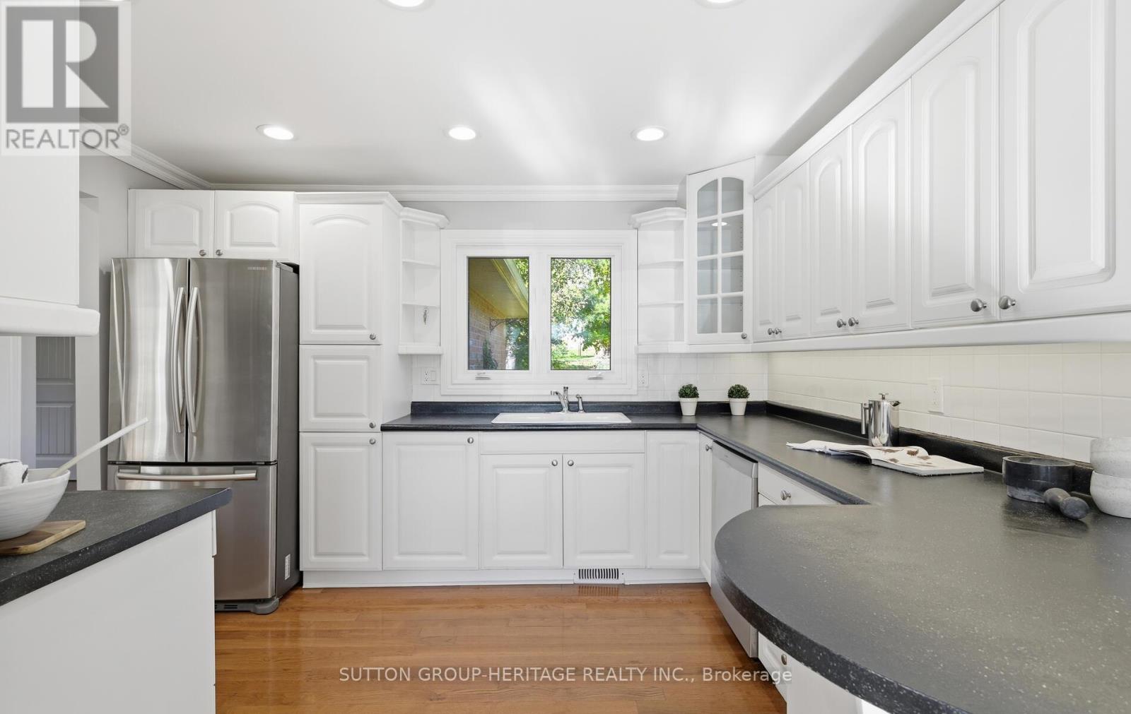 39 Anstead Crescent, Ajax, Ontario L1S 3X4 - Photo 3 - E12516586