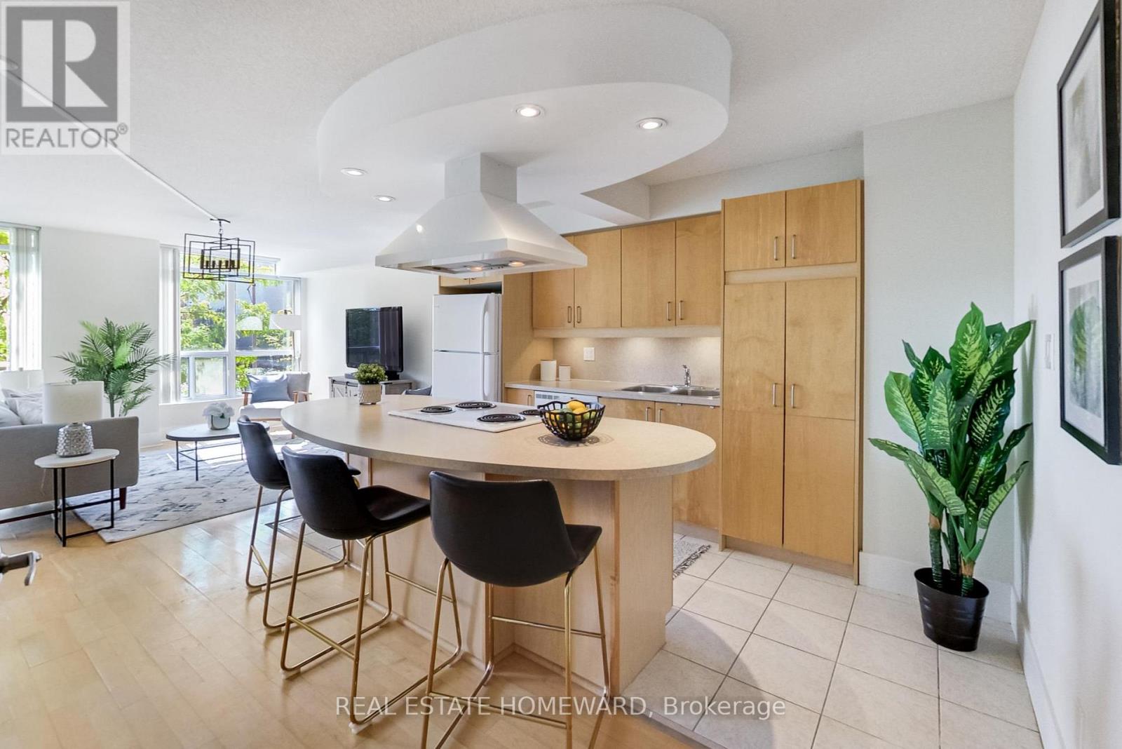 201 - 550 Queens Quay W, Toronto, Ontario  M5V 3M8 - Photo 8 - C12520716