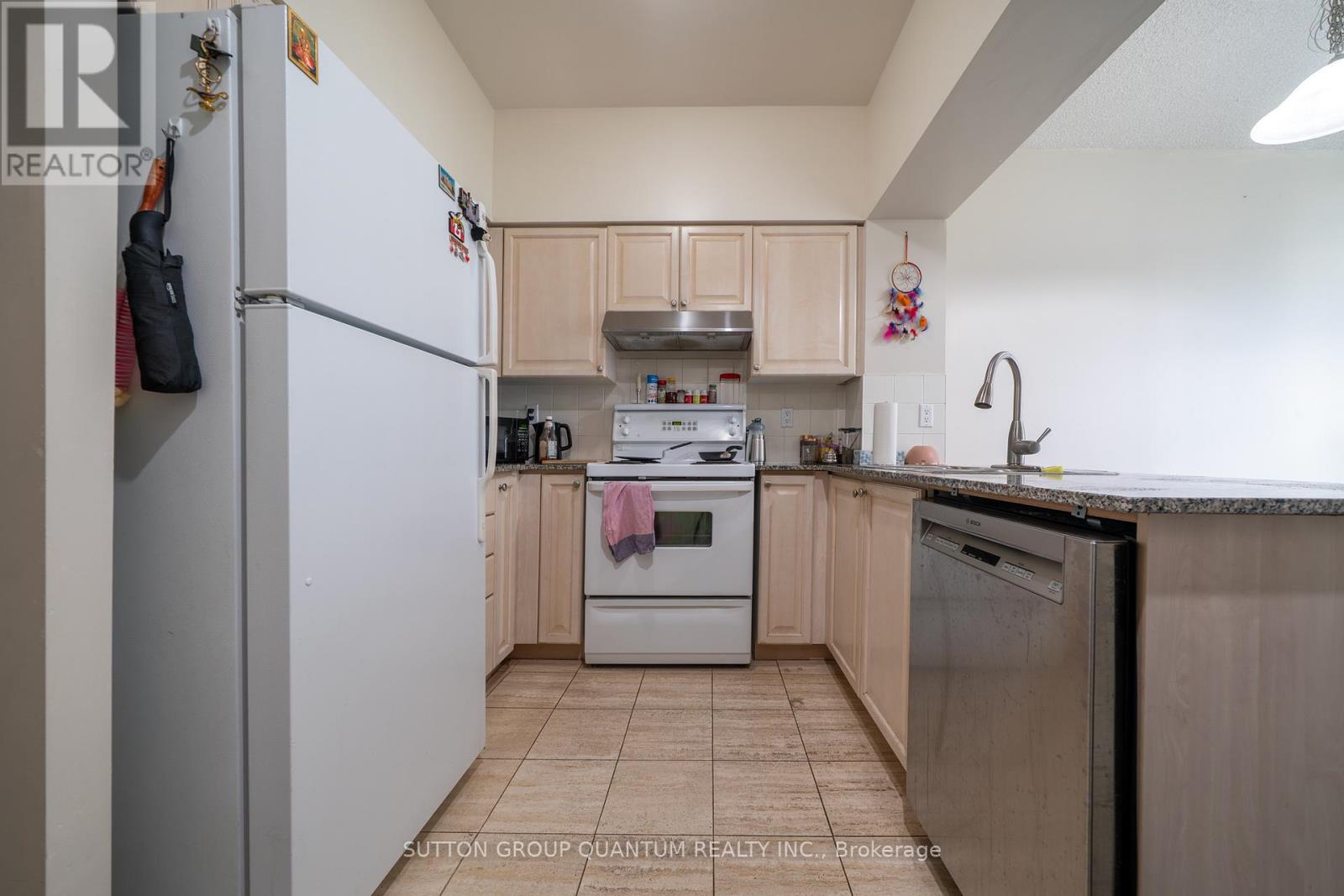 1205 - 228 Queens Quay W, Toronto, Ontario  M5J 2X1 - Photo 4 - C12520838