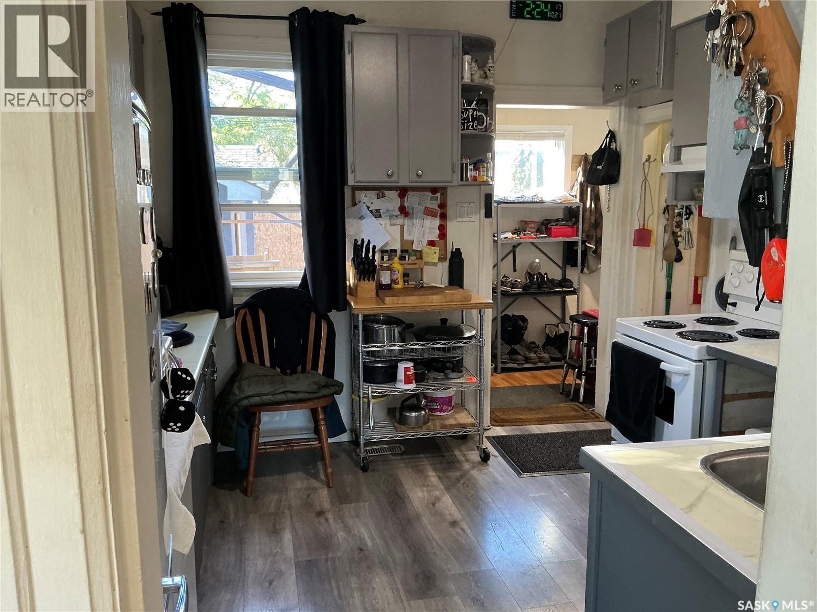 329 I Avenue S, Saskatoon, Saskatchewan  S7M 1Y1 - Photo 5 - SK021584