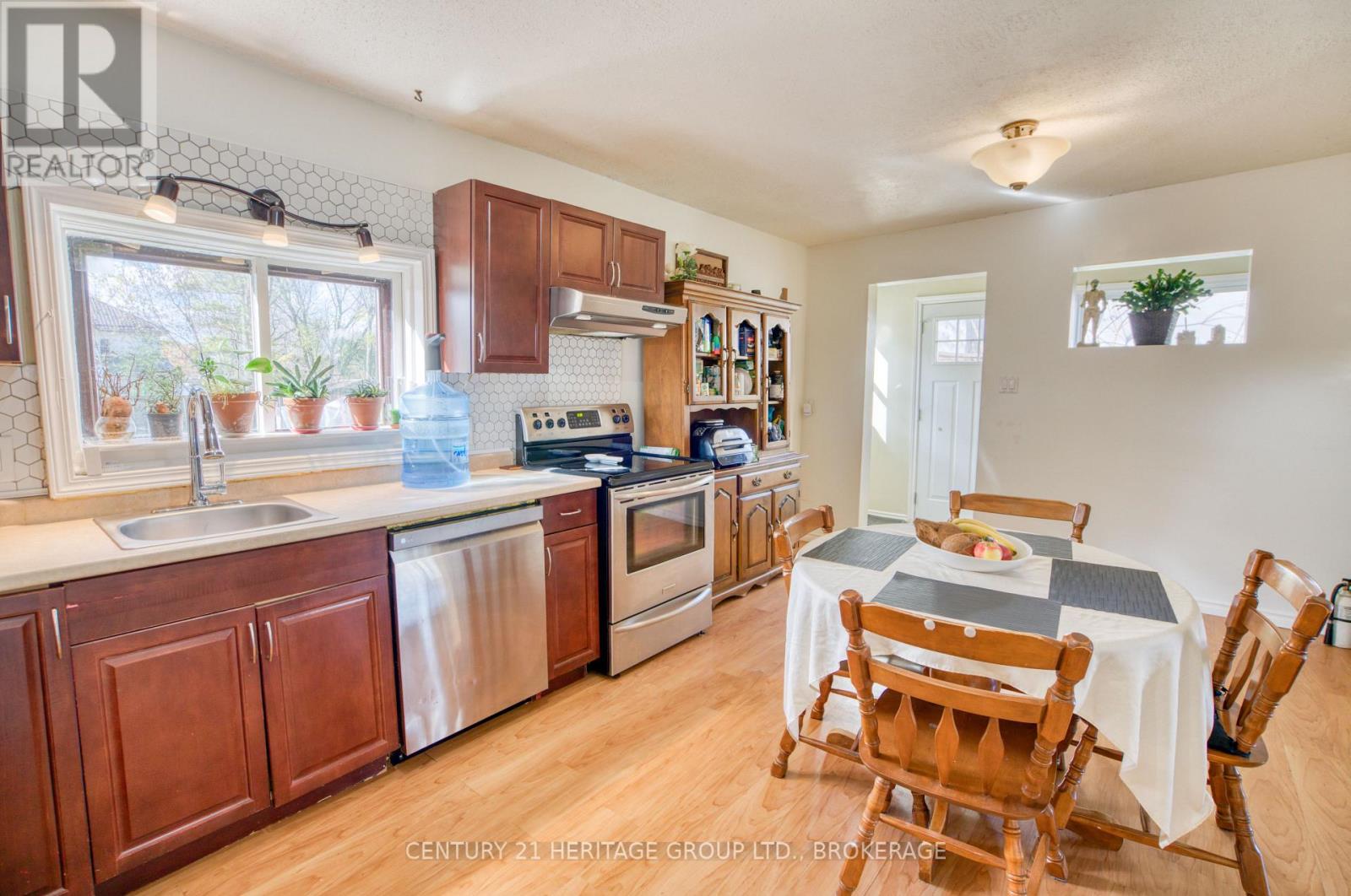 143 Green Street, Deseronto, Ontario K0K 1X0 - Photo 30 - X12520982