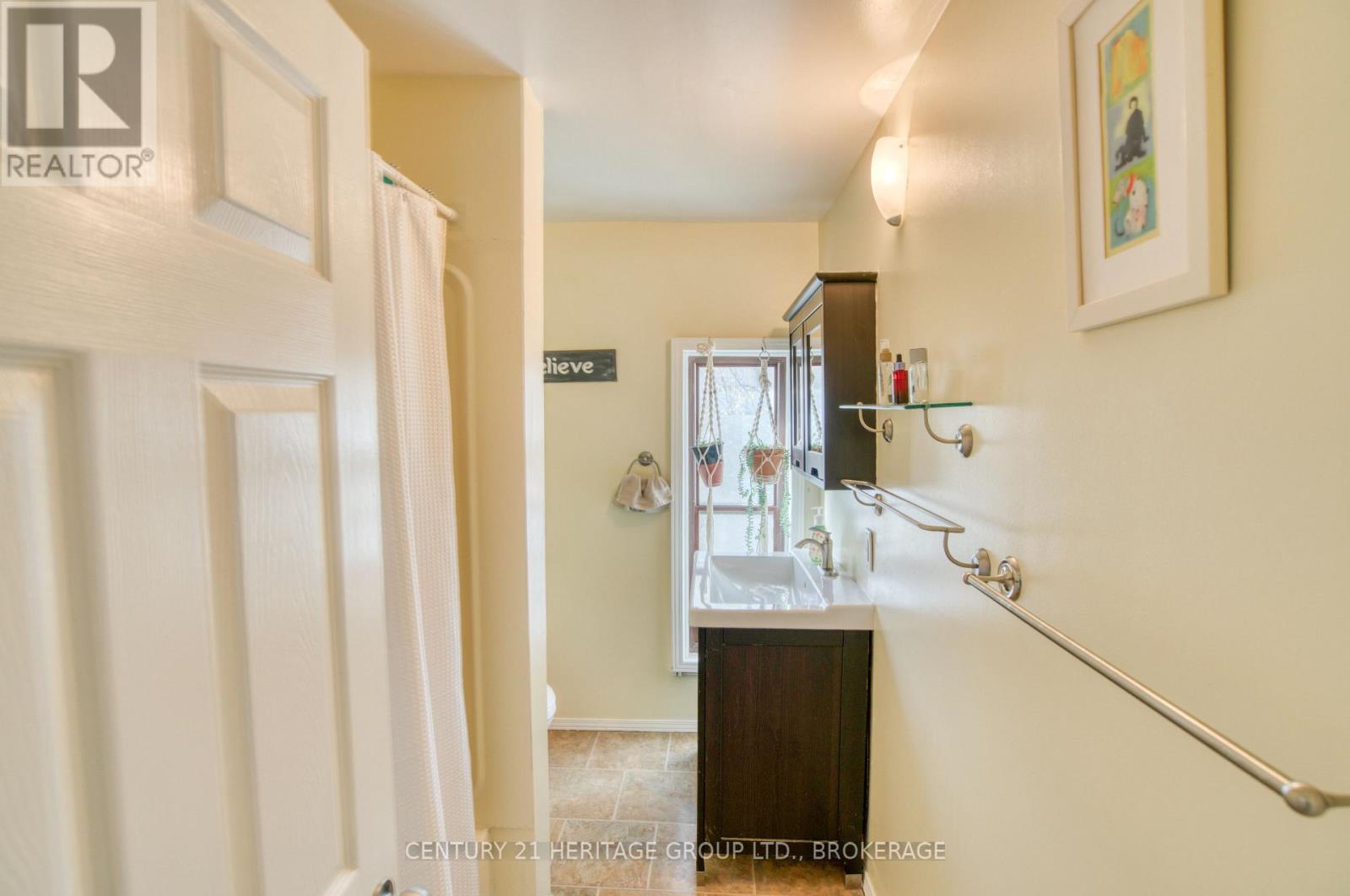 143 Green Street, Deseronto, Ontario K0K 1X0 - Photo 40 - X12520982