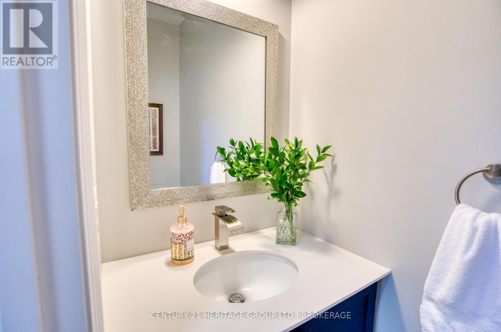 5 Cross Street, Loyalist, Ontario  K0H 2H0 - Photo 23 - X12521086