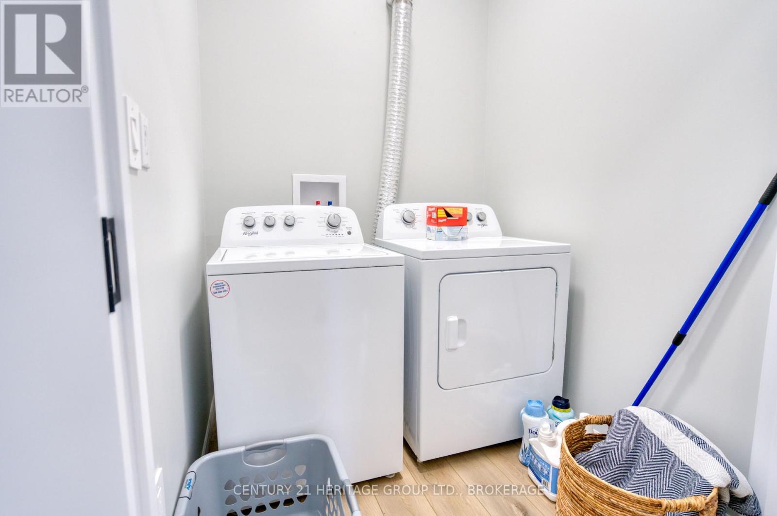 5 Cross Street, Loyalist, Ontario  K0H 2H0 - Photo 39 - X12521086