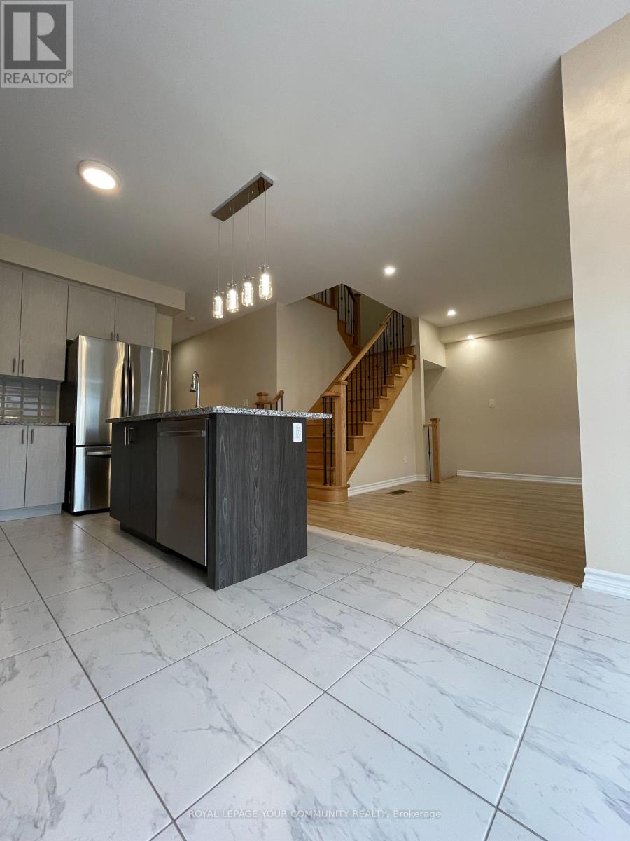 29 Hickling Lane, Ajax, Ontario  L1T 0P9 - Photo 3 - E12520820