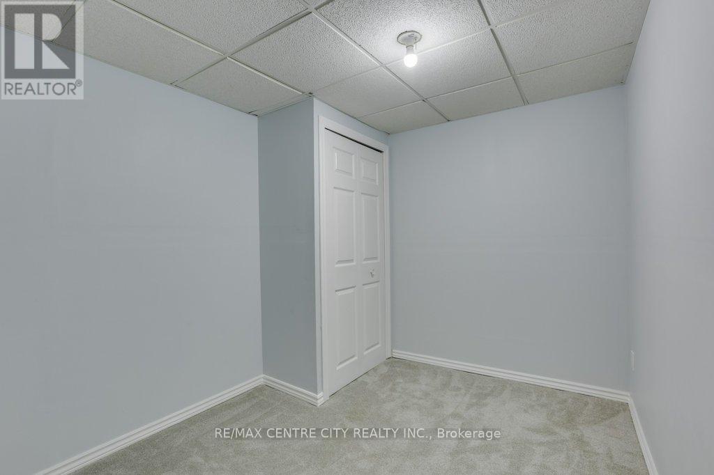 54 - 320 Westminster Avenue, London South, Ontario  N6C 5H5 - Photo 36 - X12520950