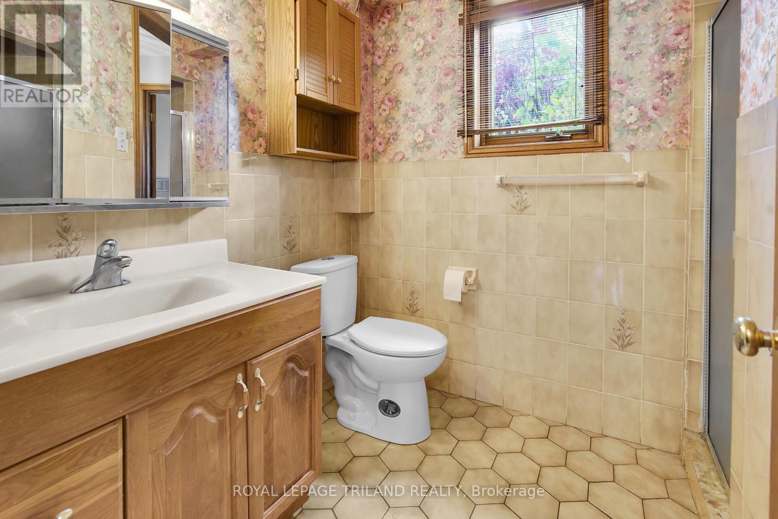 42 Applegreen Grove, London South (South N), Ontario  N6J 4K4 - Photo 21 - X12521096