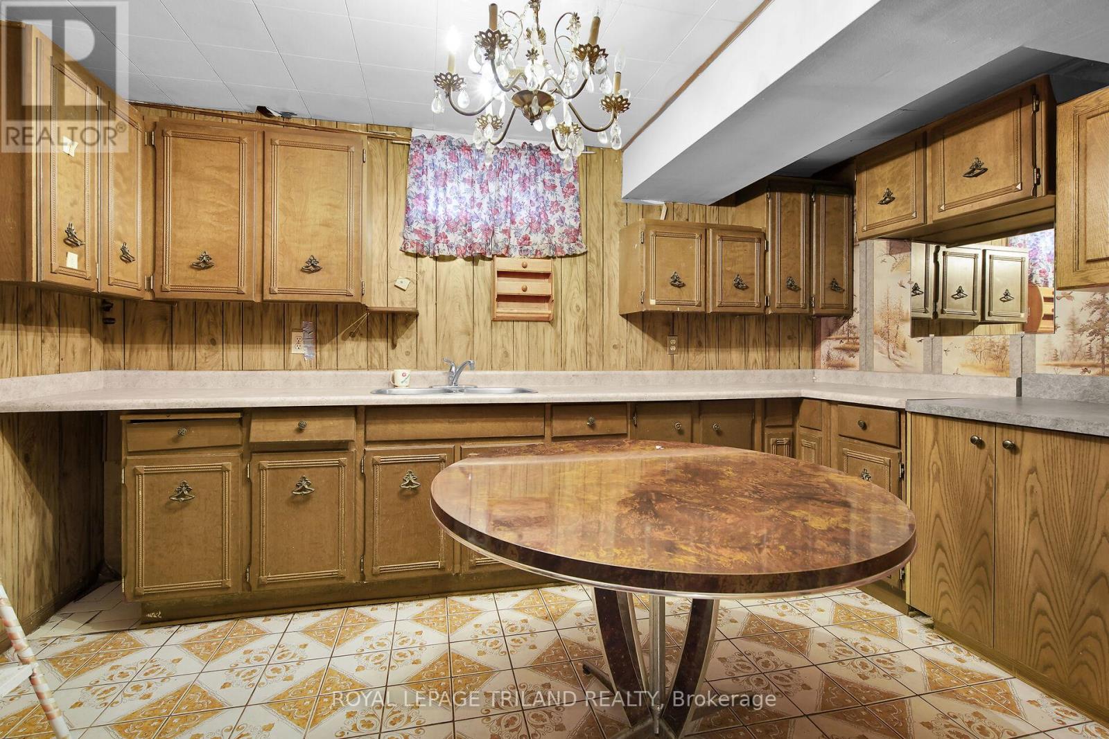 42 Applegreen Grove, London South (South N), Ontario  N6J 4K4 - Photo 24 - X12521096