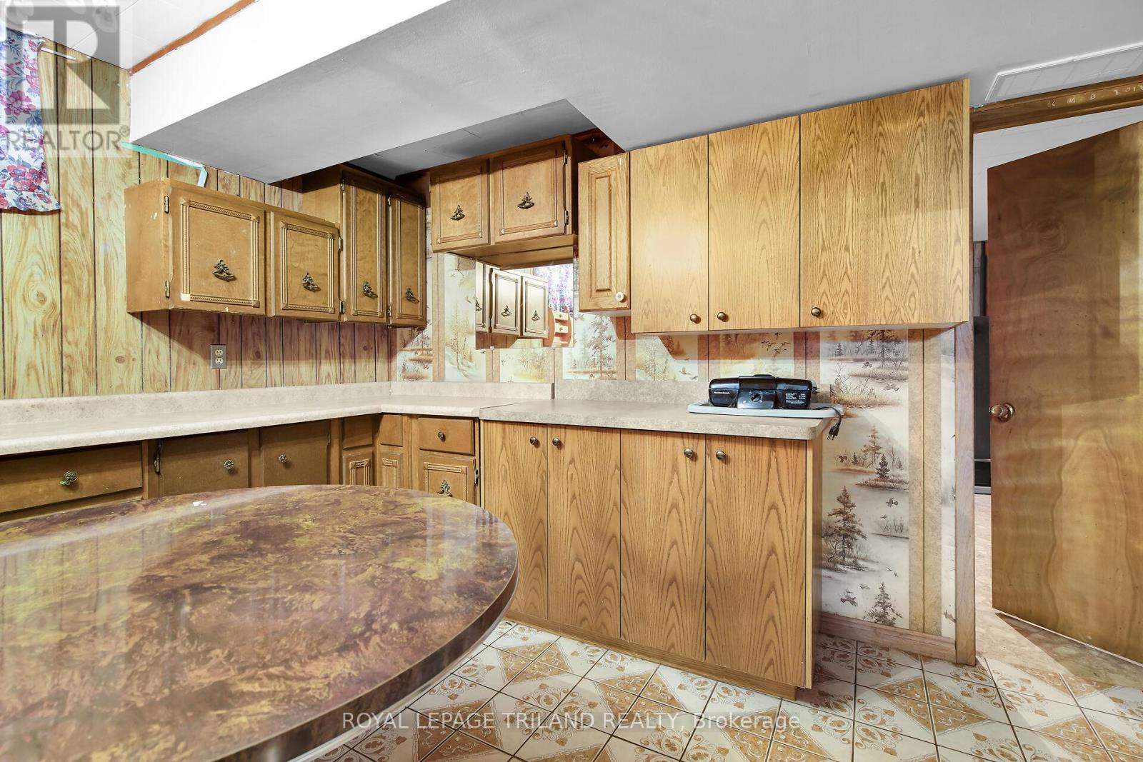 42 Applegreen Grove, London South (South N), Ontario  N6J 4K4 - Photo 25 - X12521096