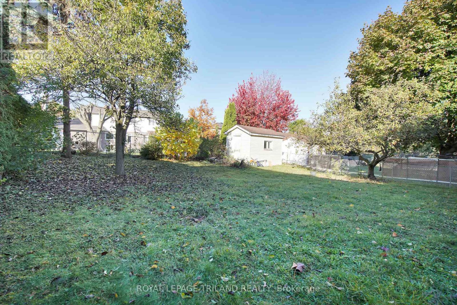 42 Applegreen Grove, London South (South N), Ontario  N6J 4K4 - Photo 30 - X12521096