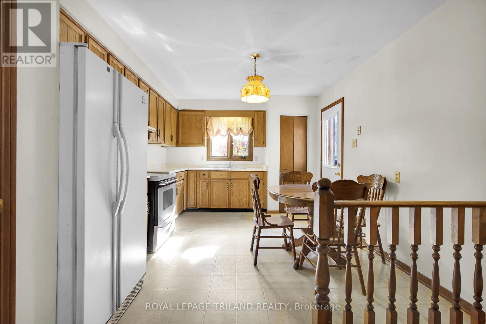 42 Applegreen Grove, London South (South N), Ontario  N6J 4K4 - Photo 7 - X12521096