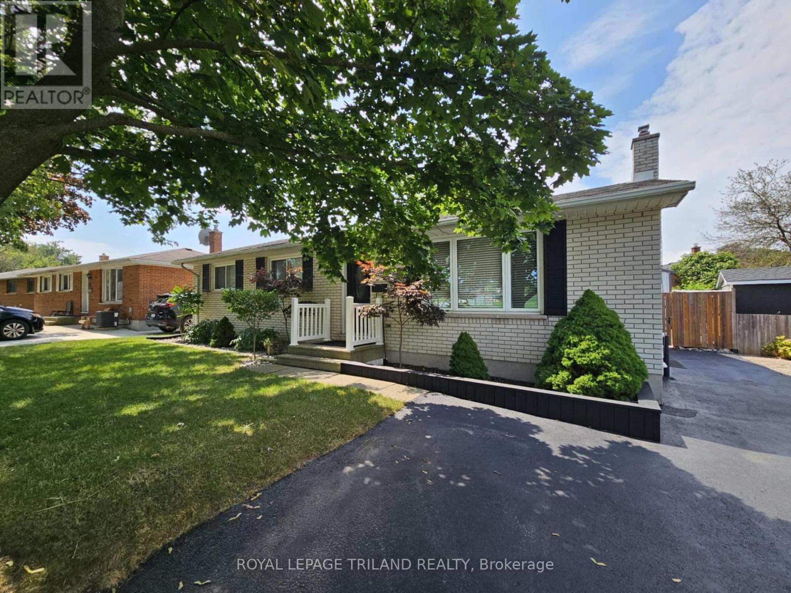 34 CONFEDERATION DRIVE, St. Thomas, Ontario