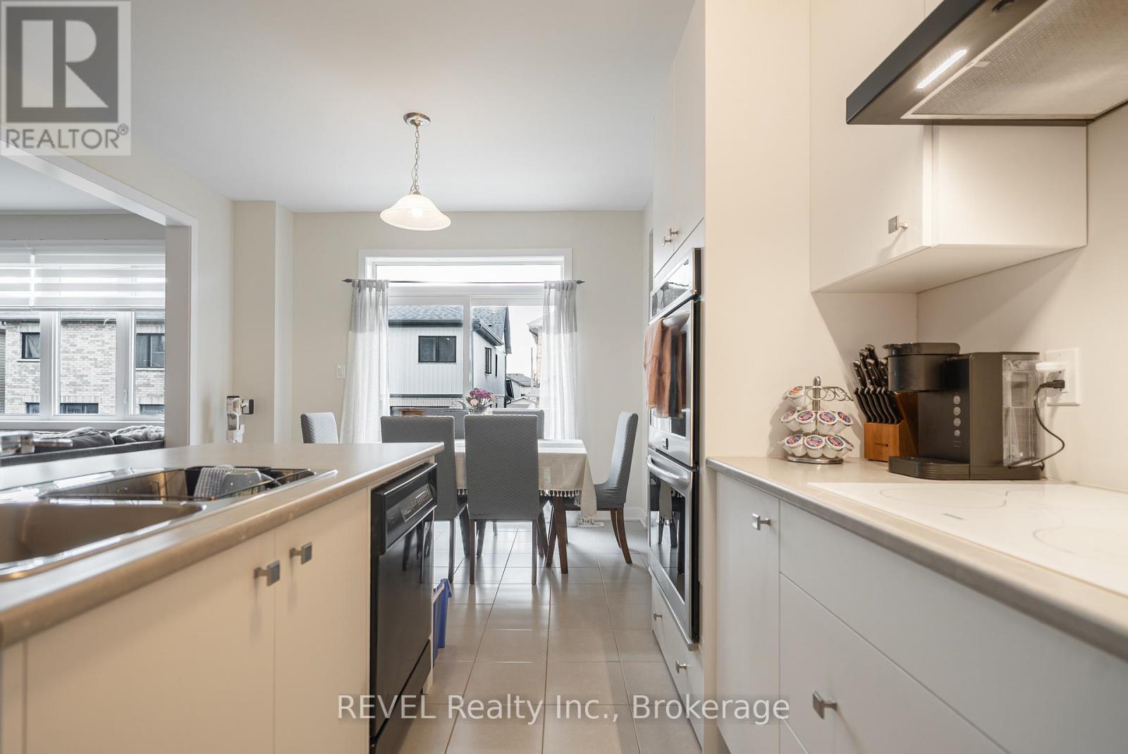 145 Stern Drive, Welland, Ontario  L3B 0M3 - Photo 10 - X12455682