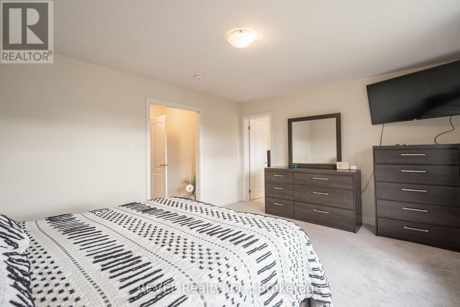 145 Stern Drive, Welland, Ontario  L3B 0M3 - Photo 16 - X12455682