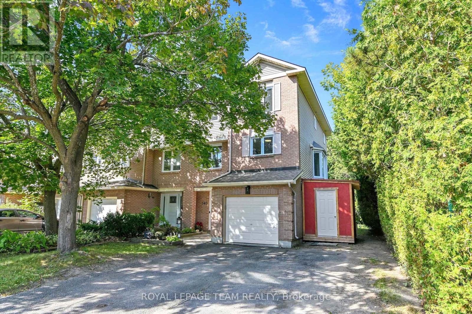 140 CENTREPOINTE DRIVE, Ottawa, Ontario