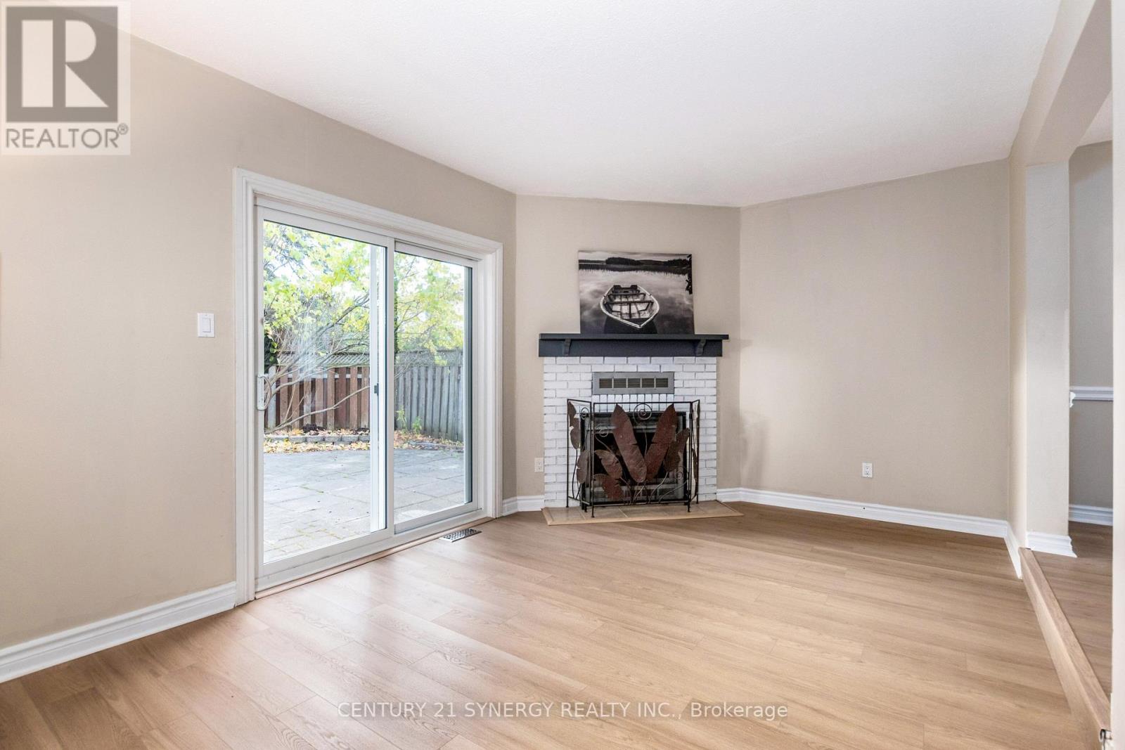 8 Sundback Lane, Ottawa, Ontario K2L 2W8 - Photo 14 - X12521062