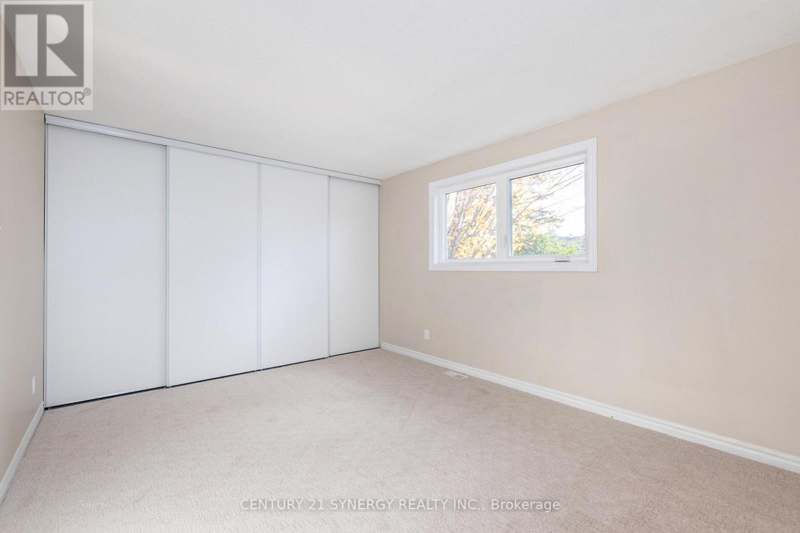 8 Sundback Lane, Ottawa, Ontario K2L 2W8 - Photo 19 - X12521062