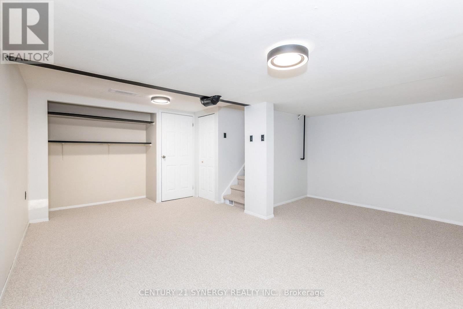 8 Sundback Lane, Ottawa, Ontario K2L 2W8 - Photo 28 - X12521062