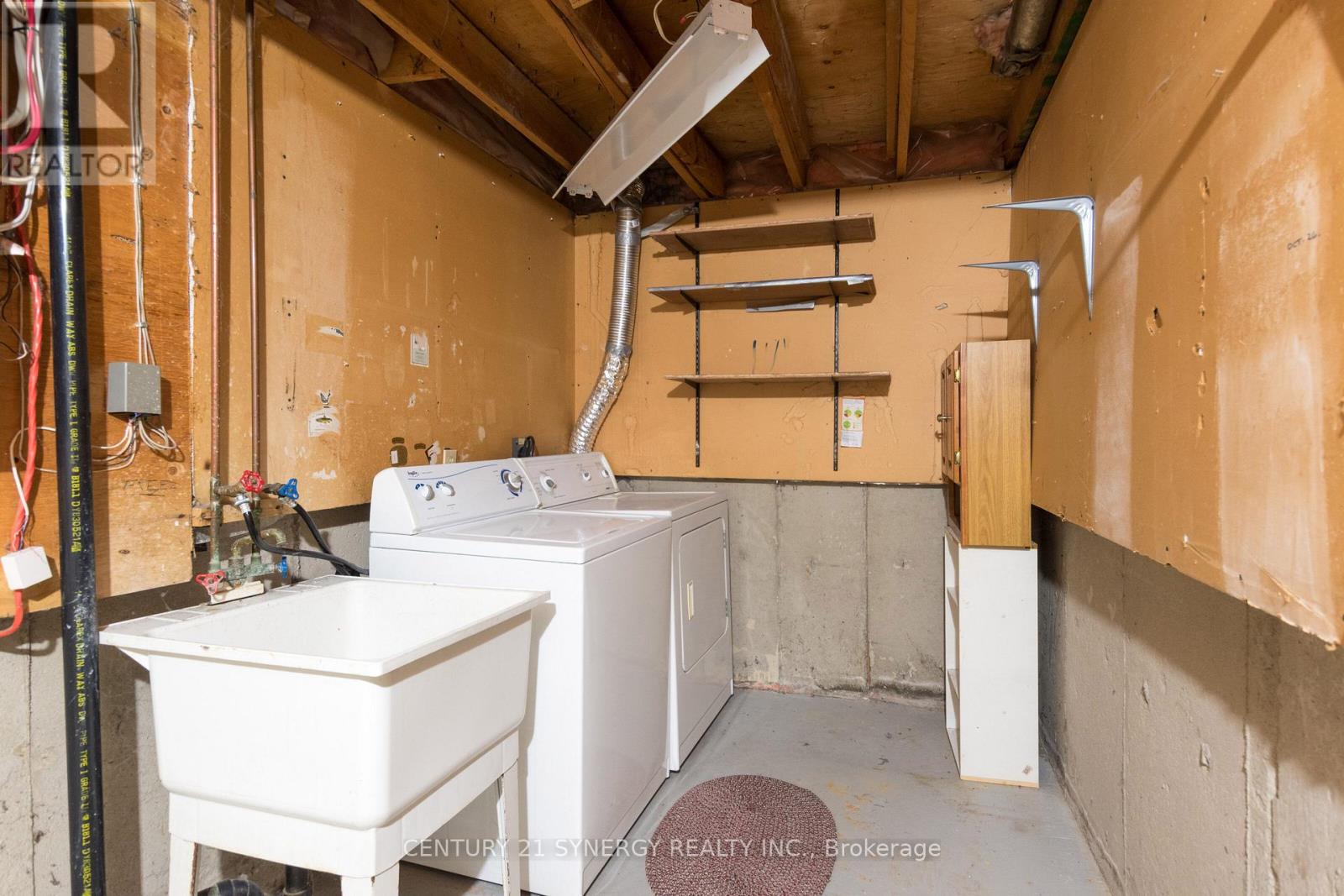 8 Sundback Lane, Ottawa, Ontario K2L 2W8 - Photo 30 - X12521062