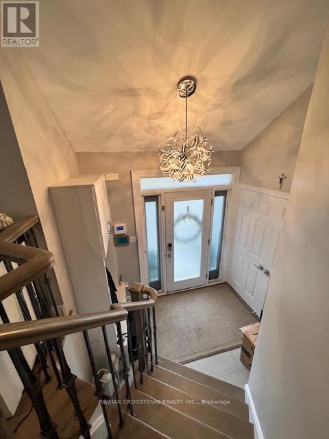 208 Roselena (Main Flr) Drive, King, Ontario  L0G 1T0 - Photo 2 - N12520714