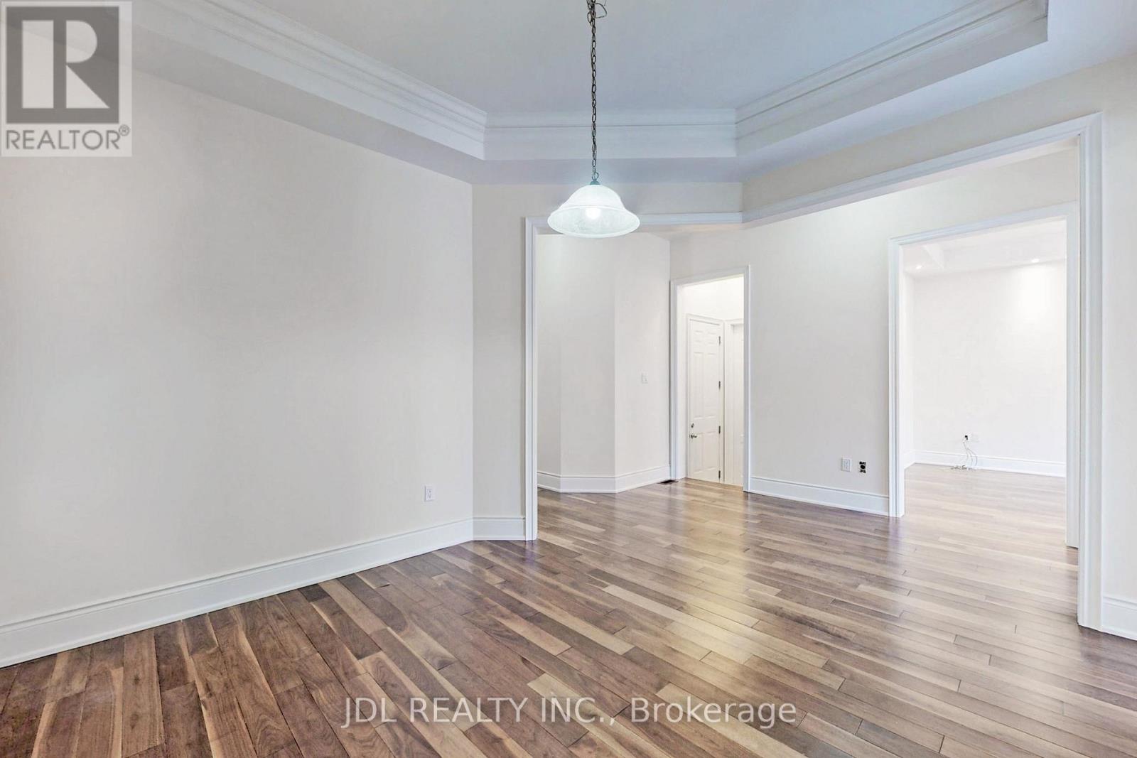 95 Giardina Crescent, Richmond Hill, Ontario  L4B 0G2 - Photo 11 - N12520724