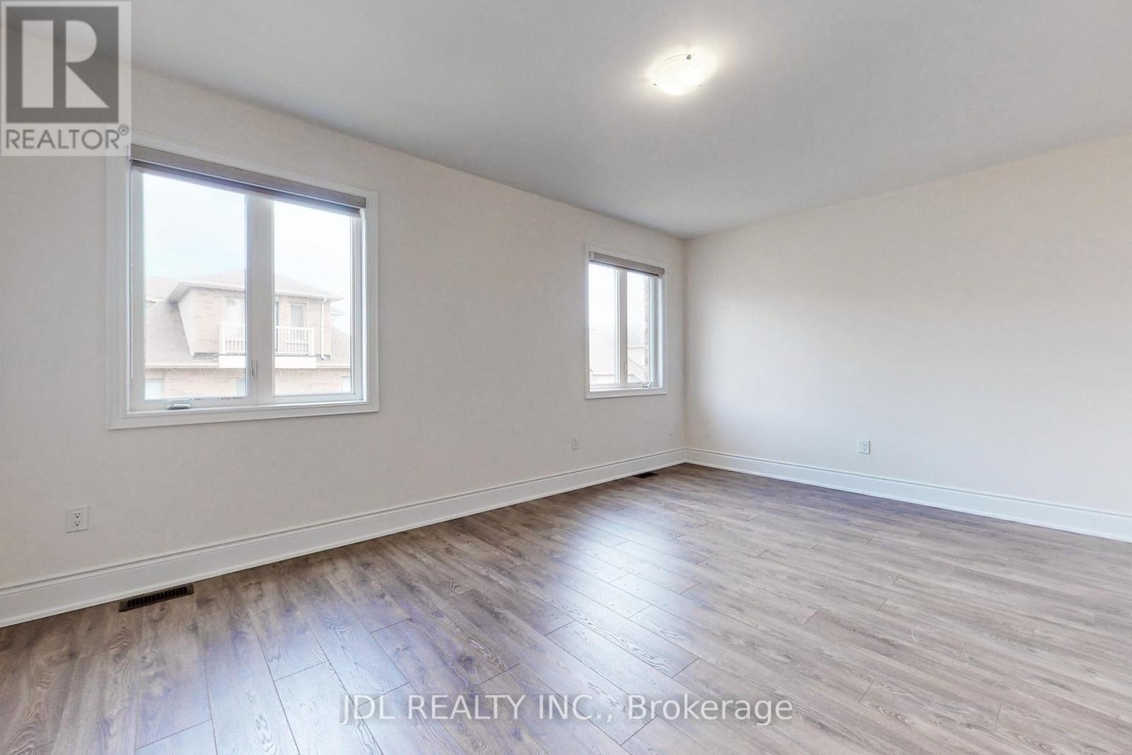 95 Giardina Crescent, Richmond Hill, Ontario  L4B 0G2 - Photo 40 - N12520724