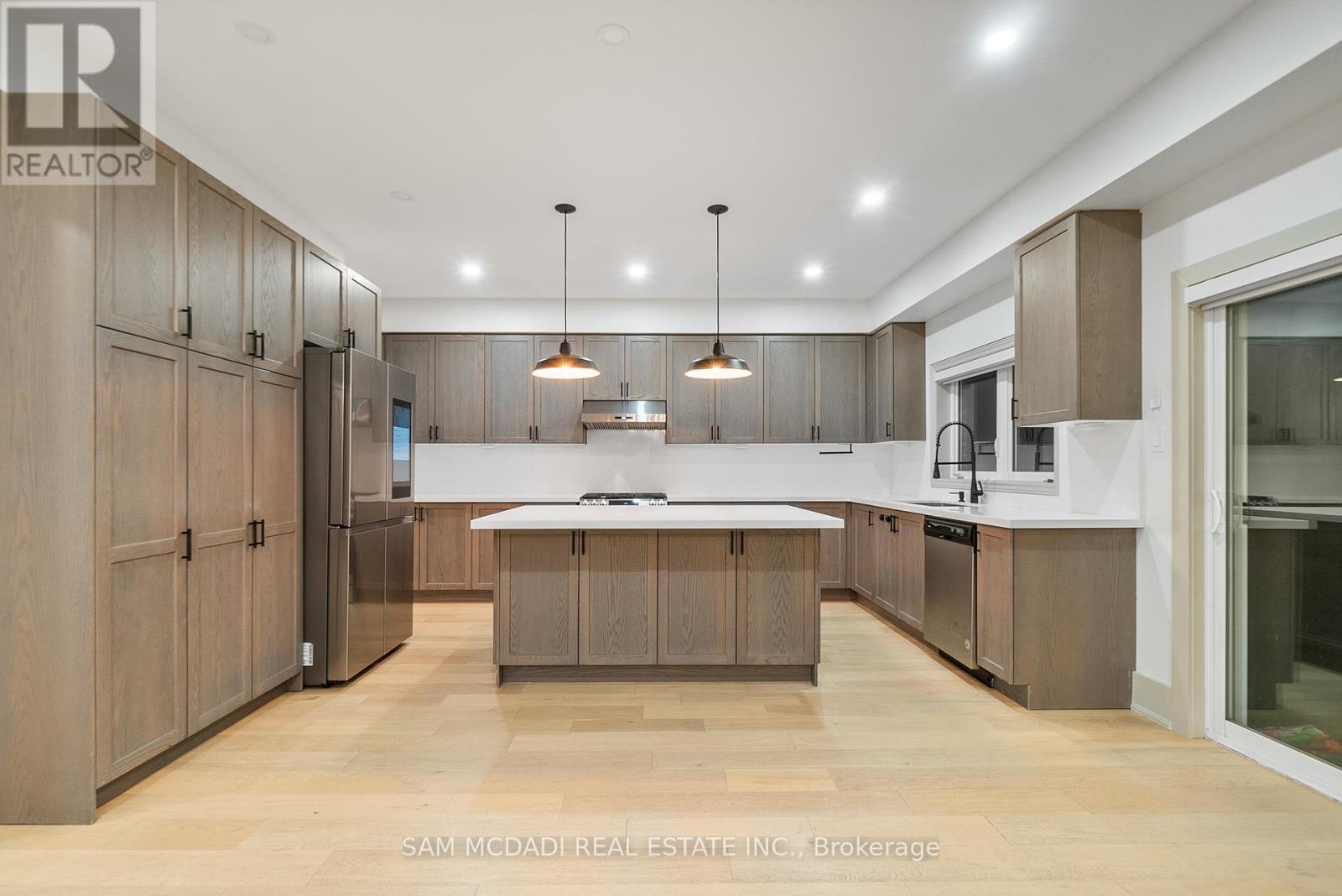 1651 Angus Street, Innisfil, Ontario  L9S 0J9 - Photo 9 - N12520736