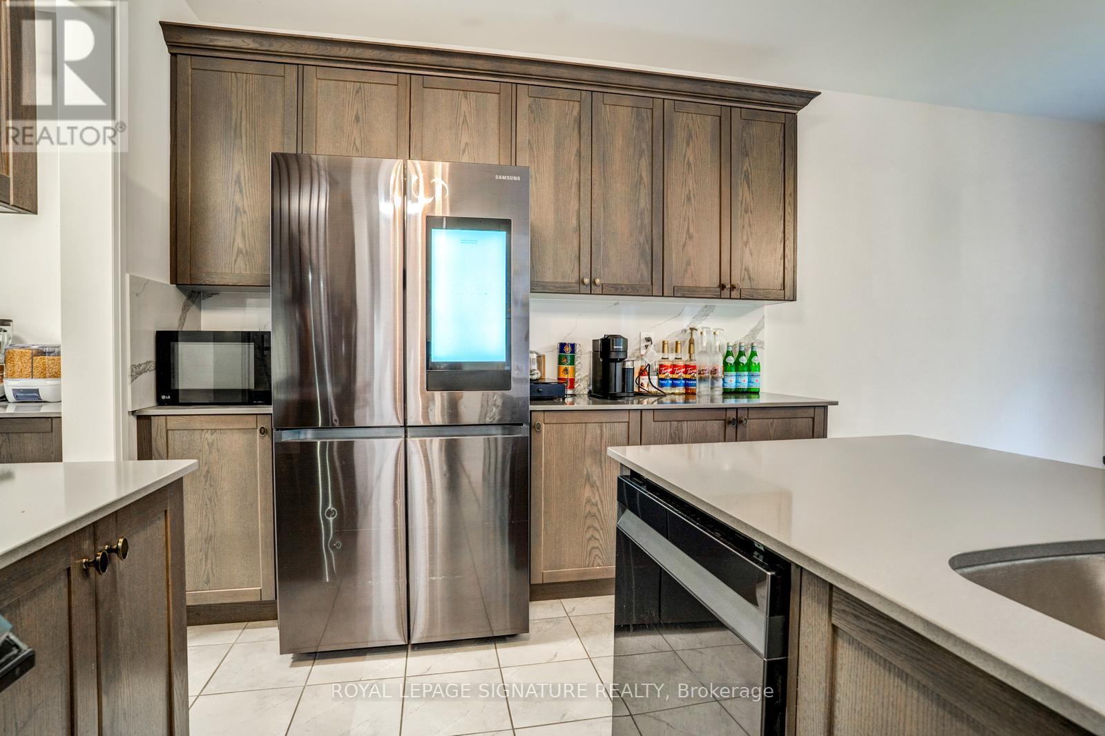 99 Bethpage Crescent, Newmarket, Ontario  L3X 1B8 - Photo 13 - N12520828