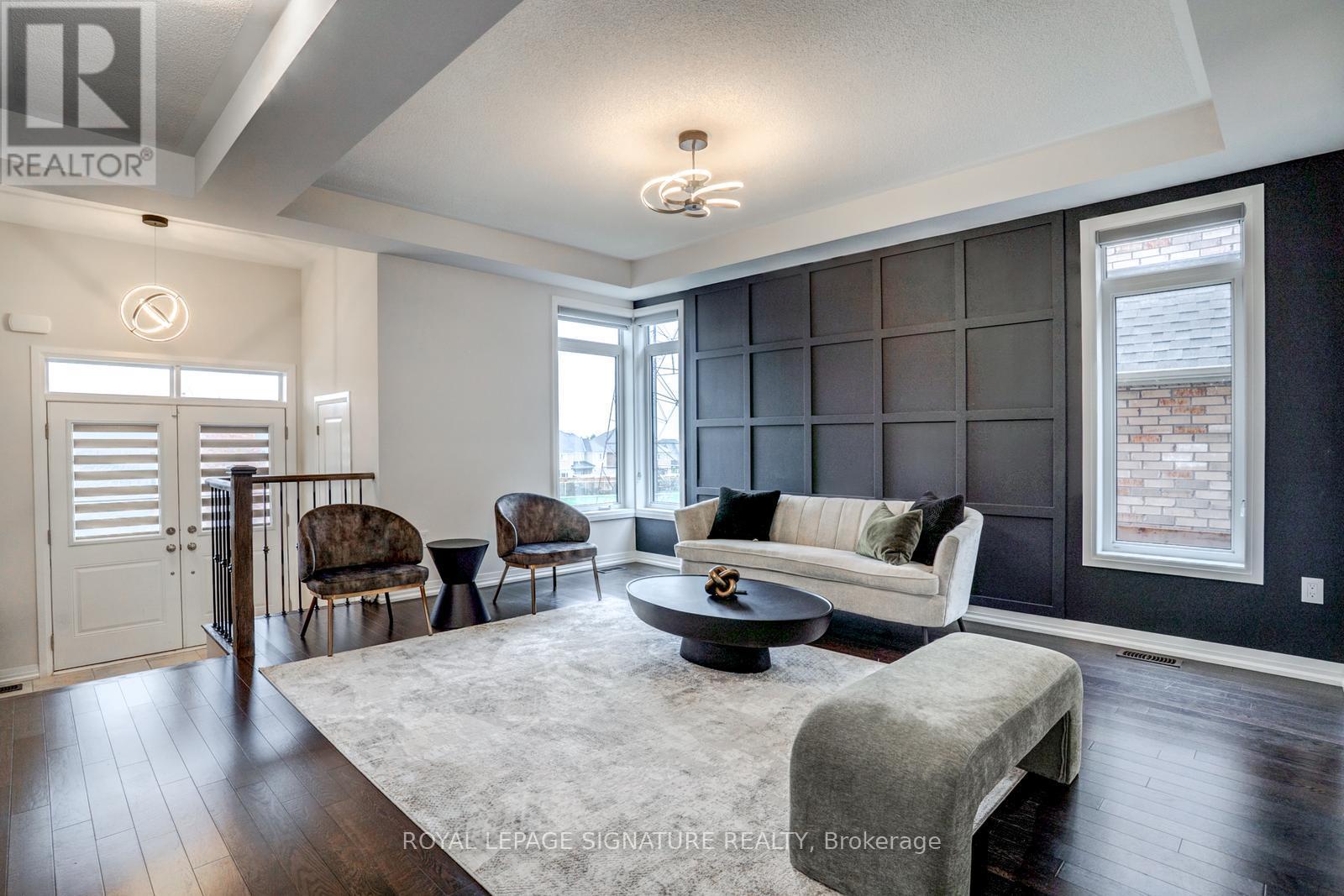 99 Bethpage Crescent, Newmarket, Ontario  L3X 1B8 - Photo 5 - N12520828