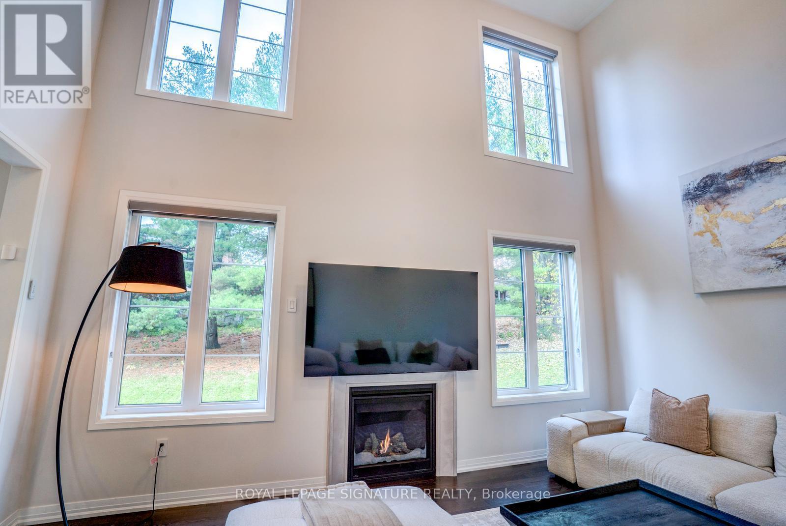 99 Bethpage Crescent, Newmarket, Ontario  L3X 1B8 - Photo 9 - N12520828