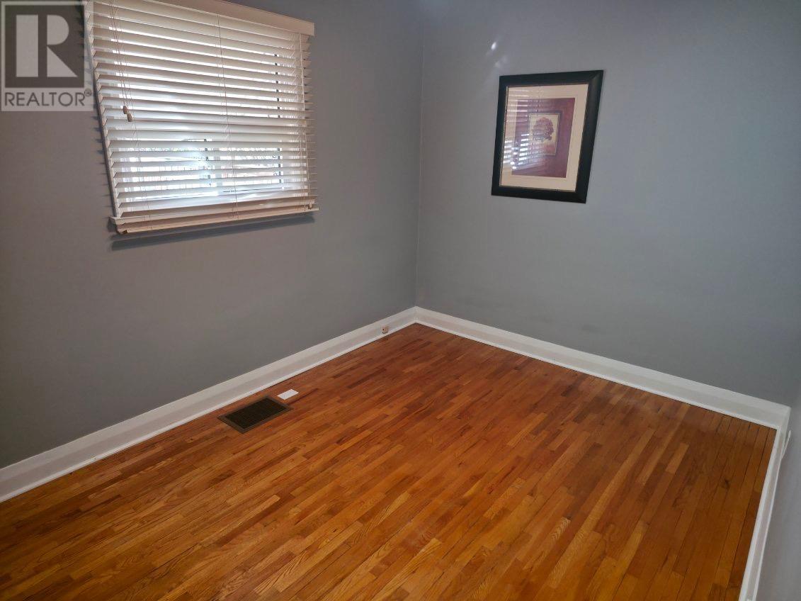 727 Bessie Ave., Thunder Bay, Ontario  P7E 1X4 - Photo 13 - TB253425