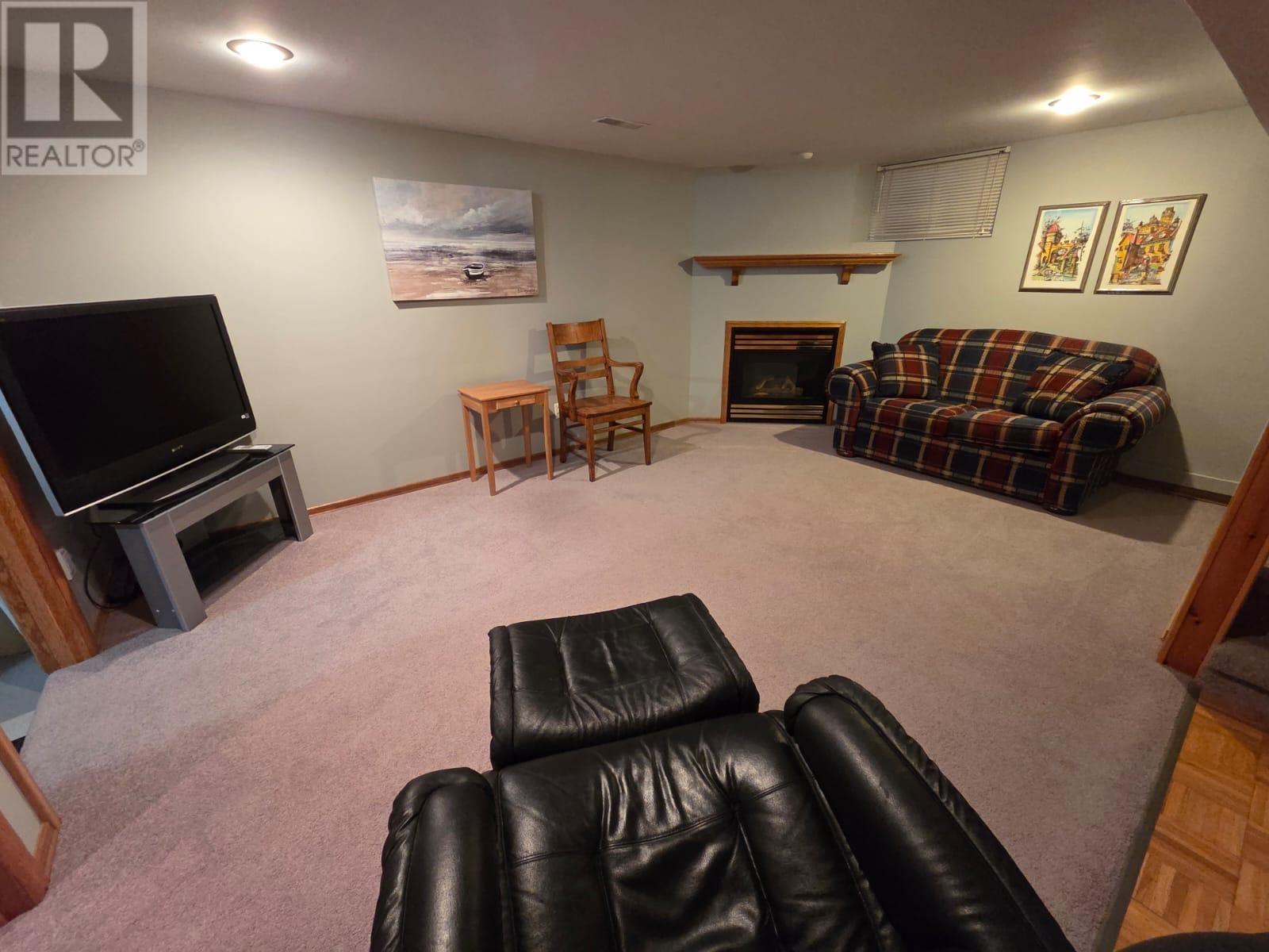 727 Bessie Ave., Thunder Bay, Ontario  P7E 1X4 - Photo 18 - TB253425