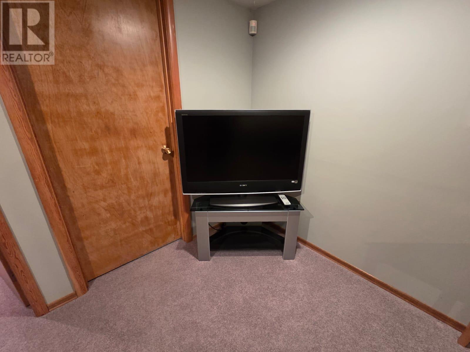 727 Bessie Ave., Thunder Bay, Ontario  P7E 1X4 - Photo 22 - TB253425