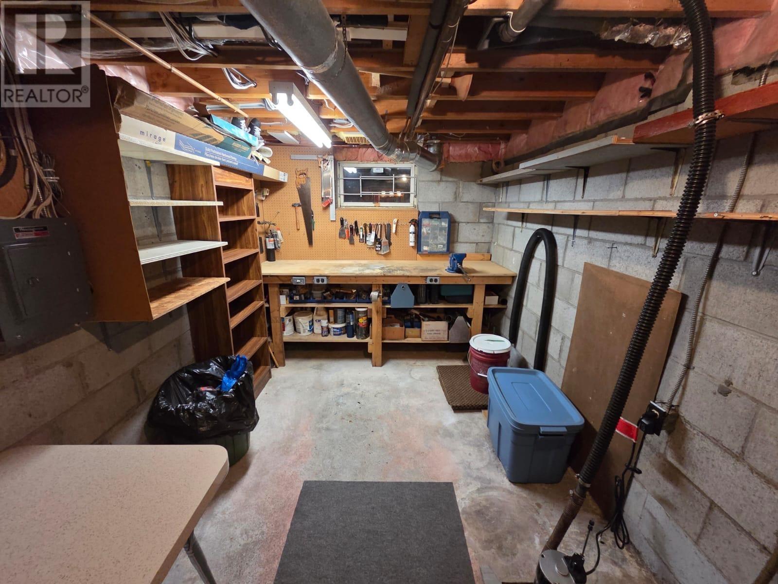 727 Bessie Ave., Thunder Bay, Ontario  P7E 1X4 - Photo 32 - TB253425