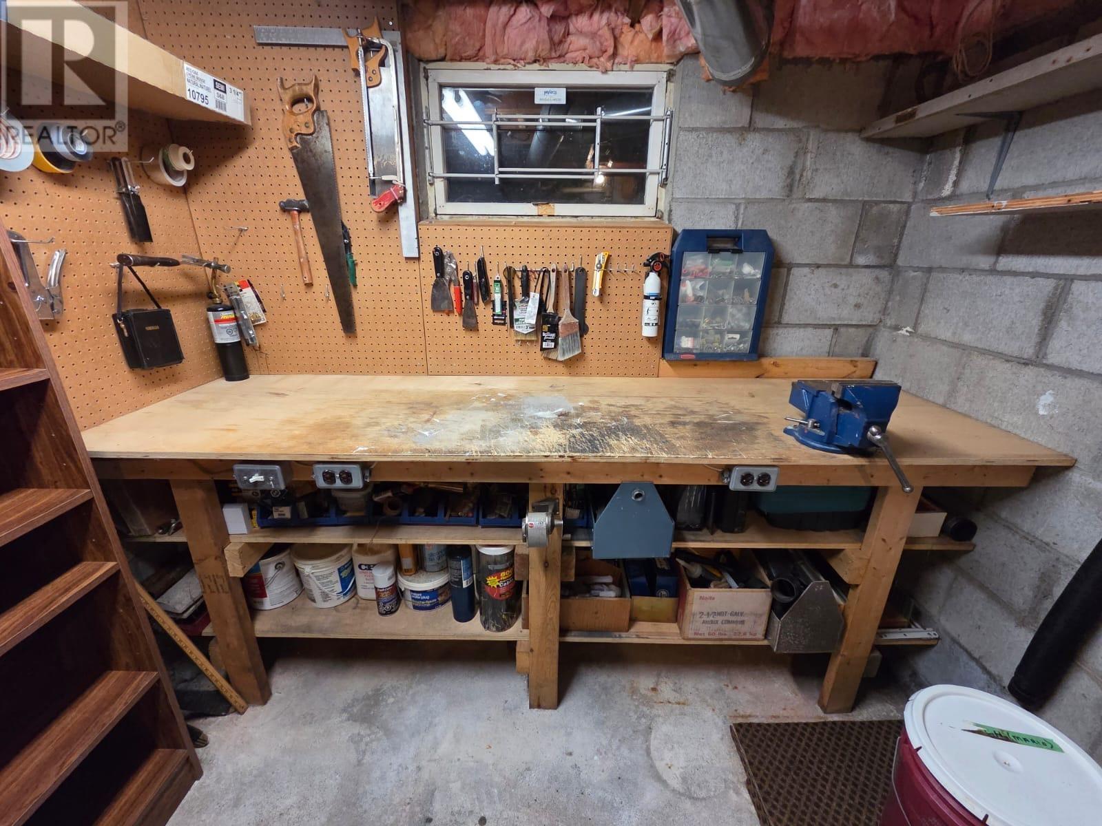 727 Bessie Ave., Thunder Bay, Ontario  P7E 1X4 - Photo 33 - TB253425